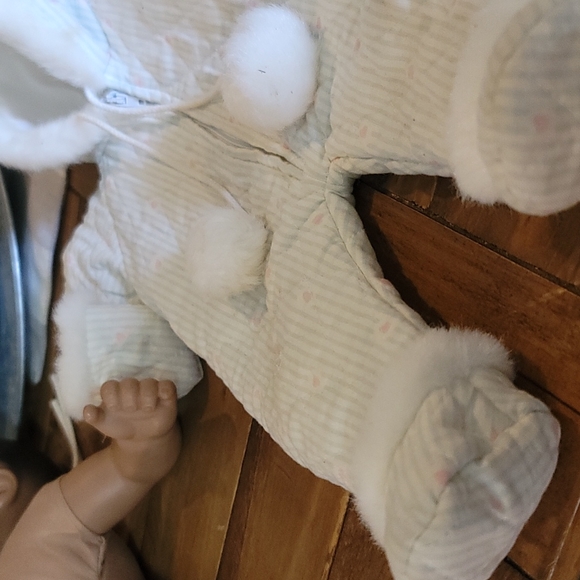 Pleasant Company/American Girl Bity baby 14 with one outfit-winter jumper - Picture 10 of 13